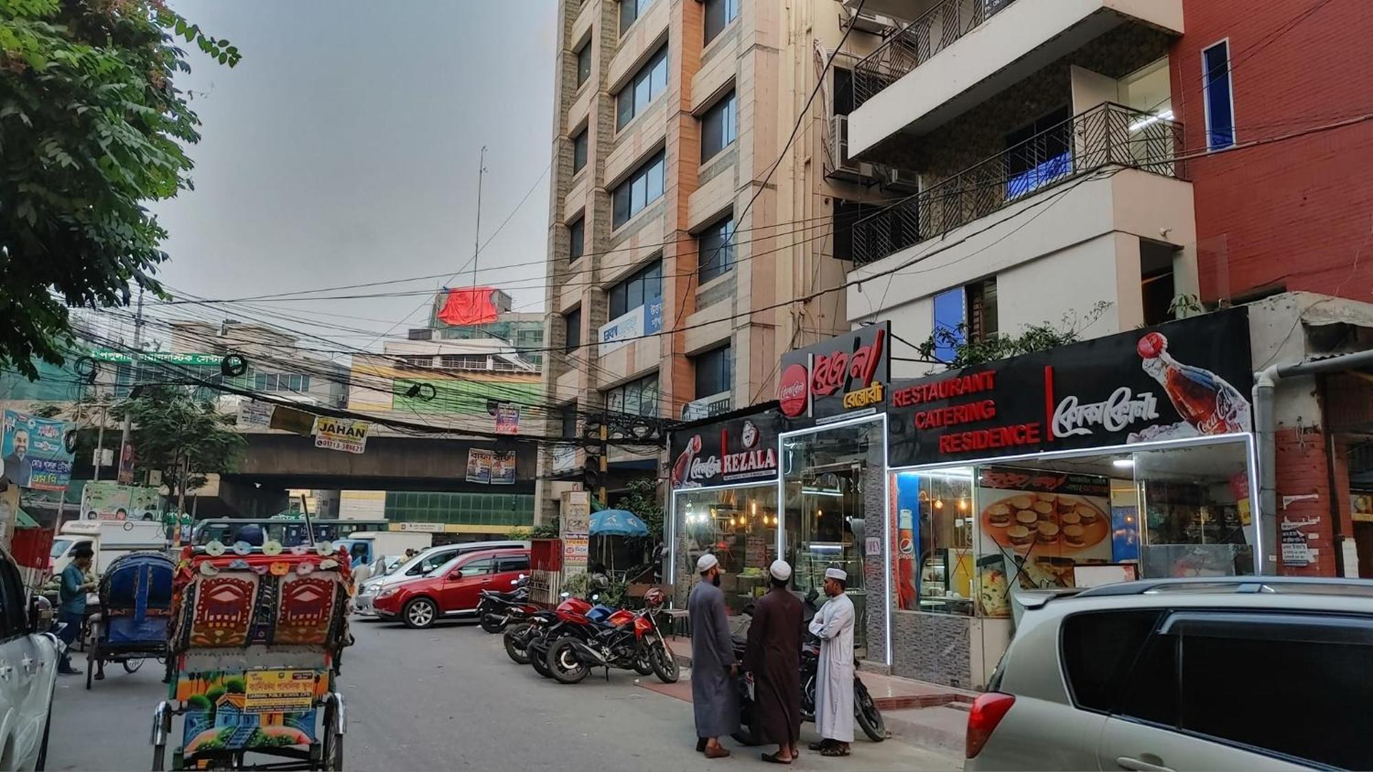 Rezala Restaurant And Residence Dhaka Buitenkant foto